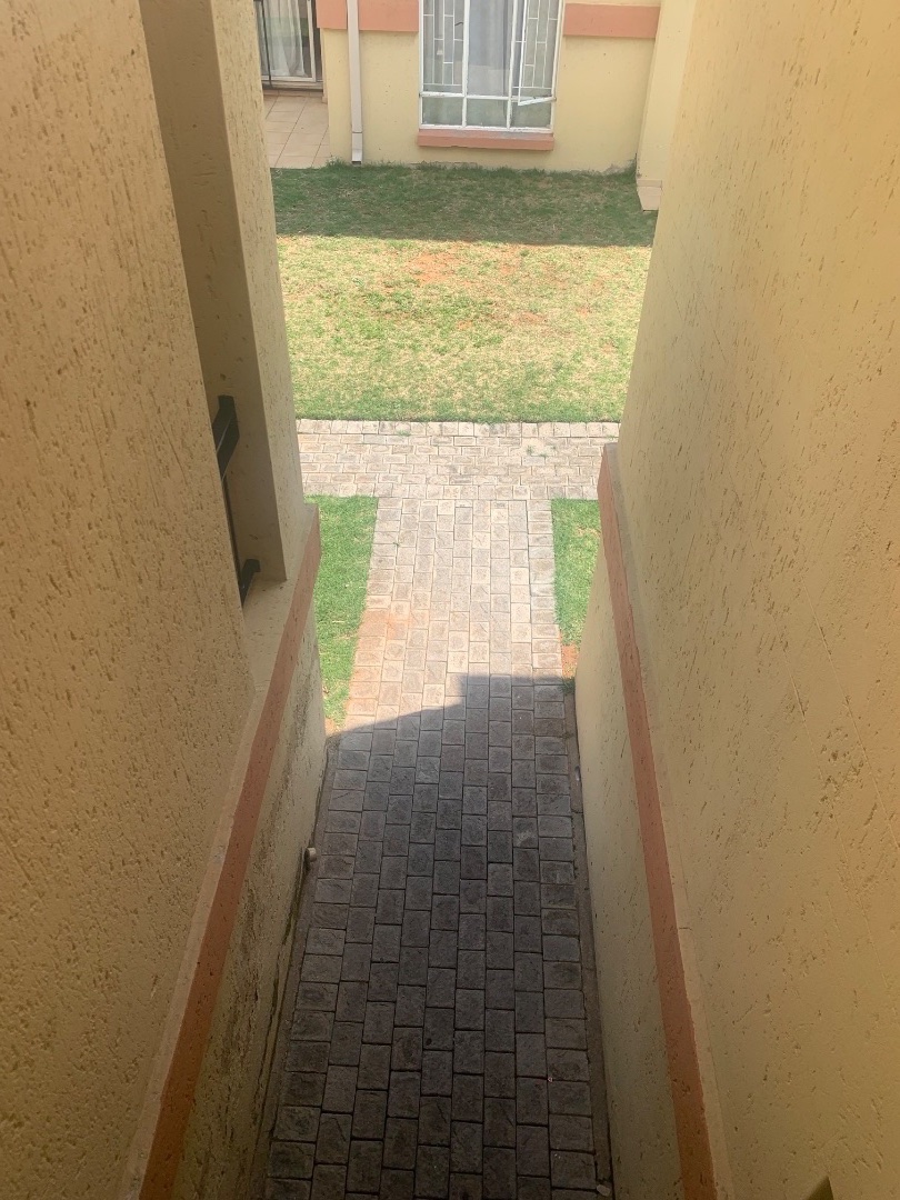 2 Bedroom Property for Sale in Ormonde Gauteng