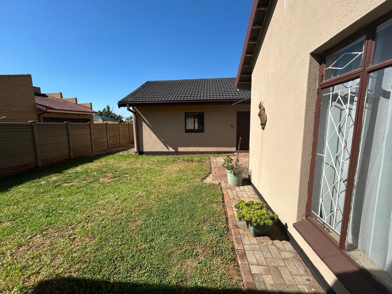 3 Bedroom Property for Sale in Flora Gardens Gauteng