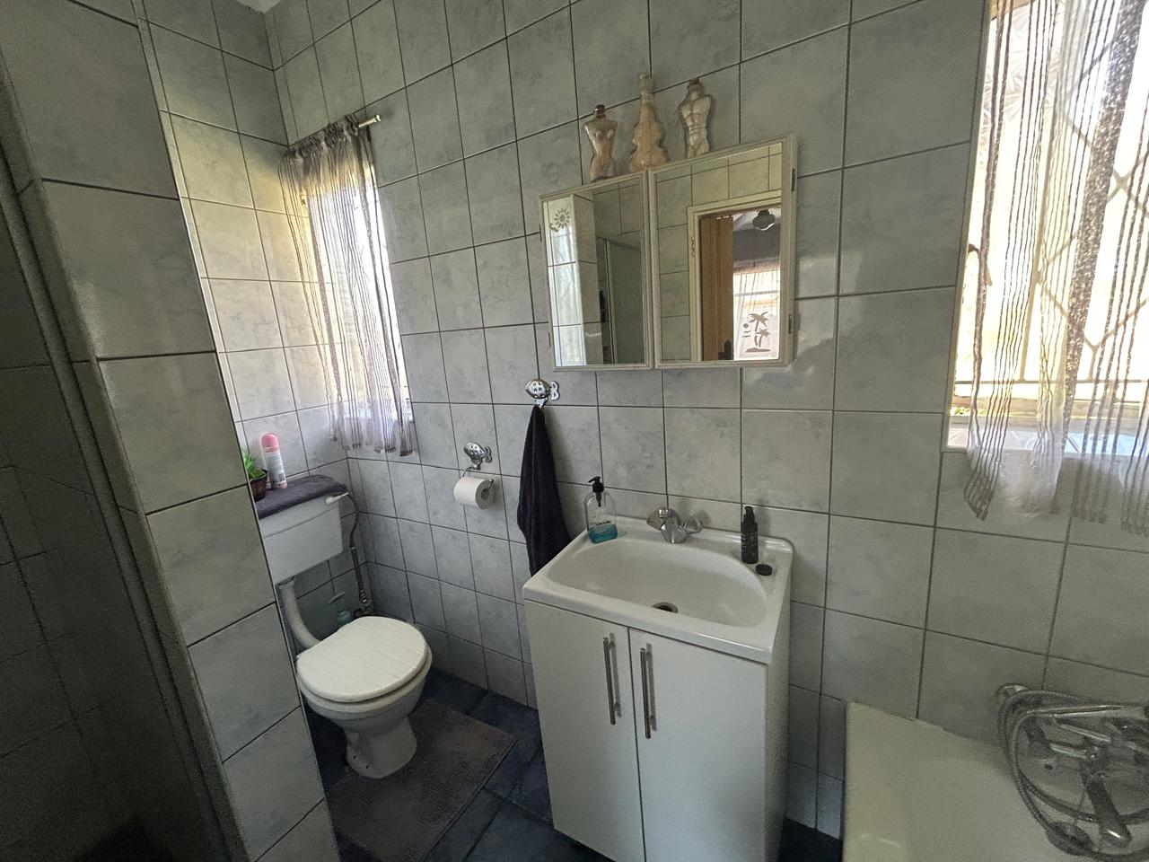 3 Bedroom Property for Sale in Flora Gardens Gauteng