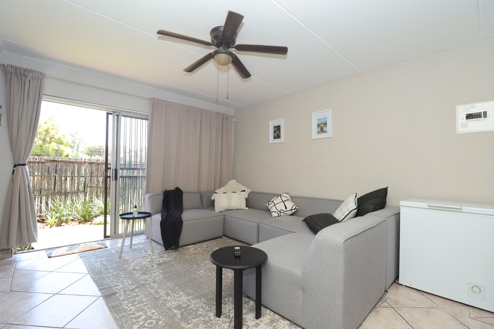 2 Bedroom Property for Sale in Wilgeheuwel Gauteng