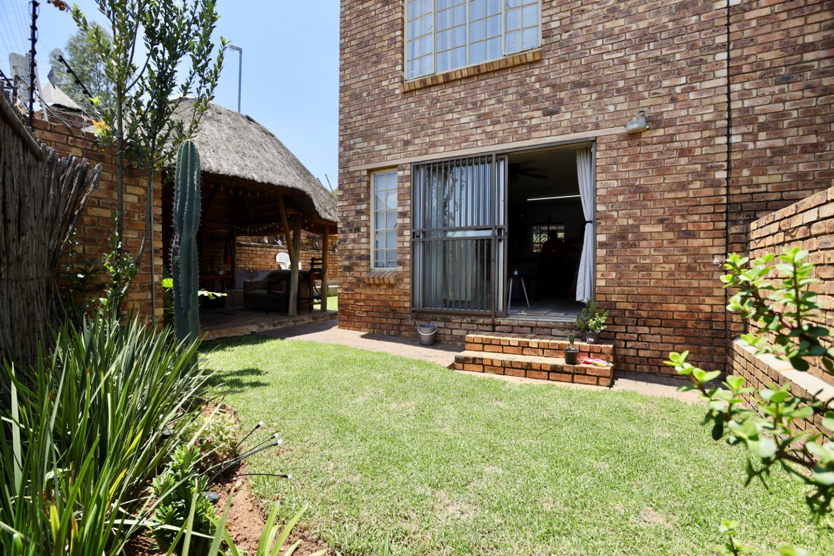 2 Bedroom Property for Sale in Wilgeheuwel Gauteng