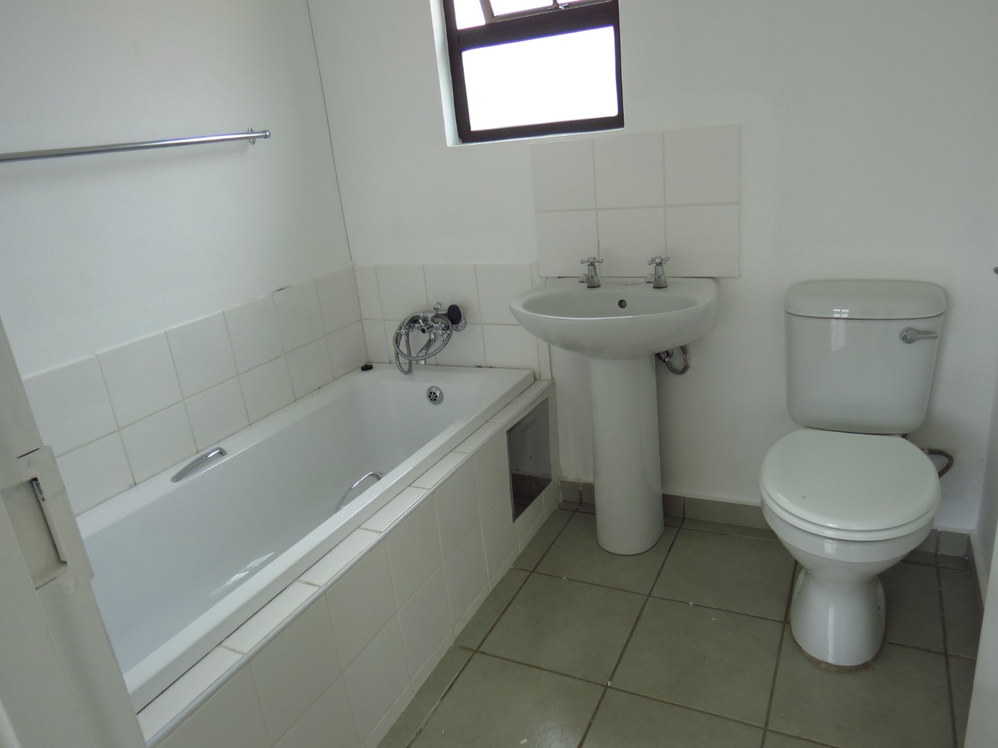 2 Bedroom Property for Sale in Crystal Park Gauteng