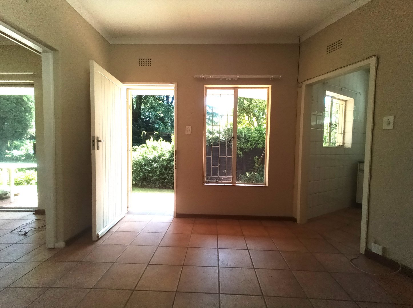 To Let 1 Bedroom Property for Rent in Oaklands Gauteng