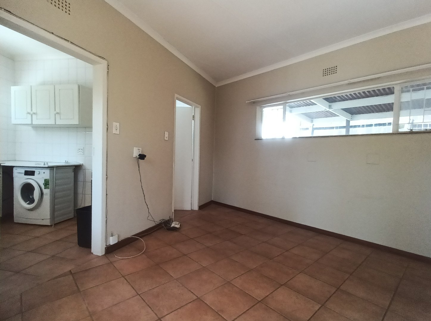 To Let 1 Bedroom Property for Rent in Oaklands Gauteng