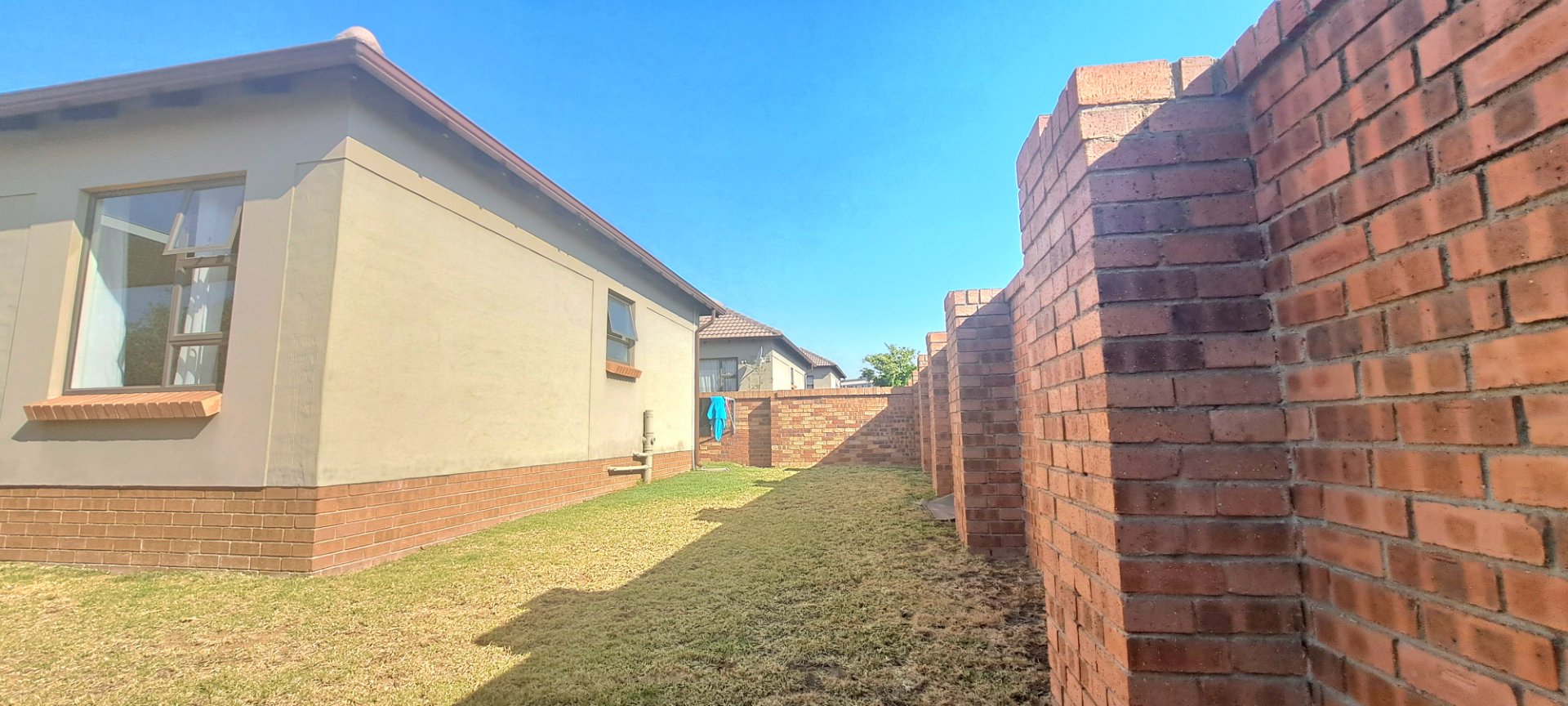 2 Bedroom Property for Sale in The Reeds Gauteng