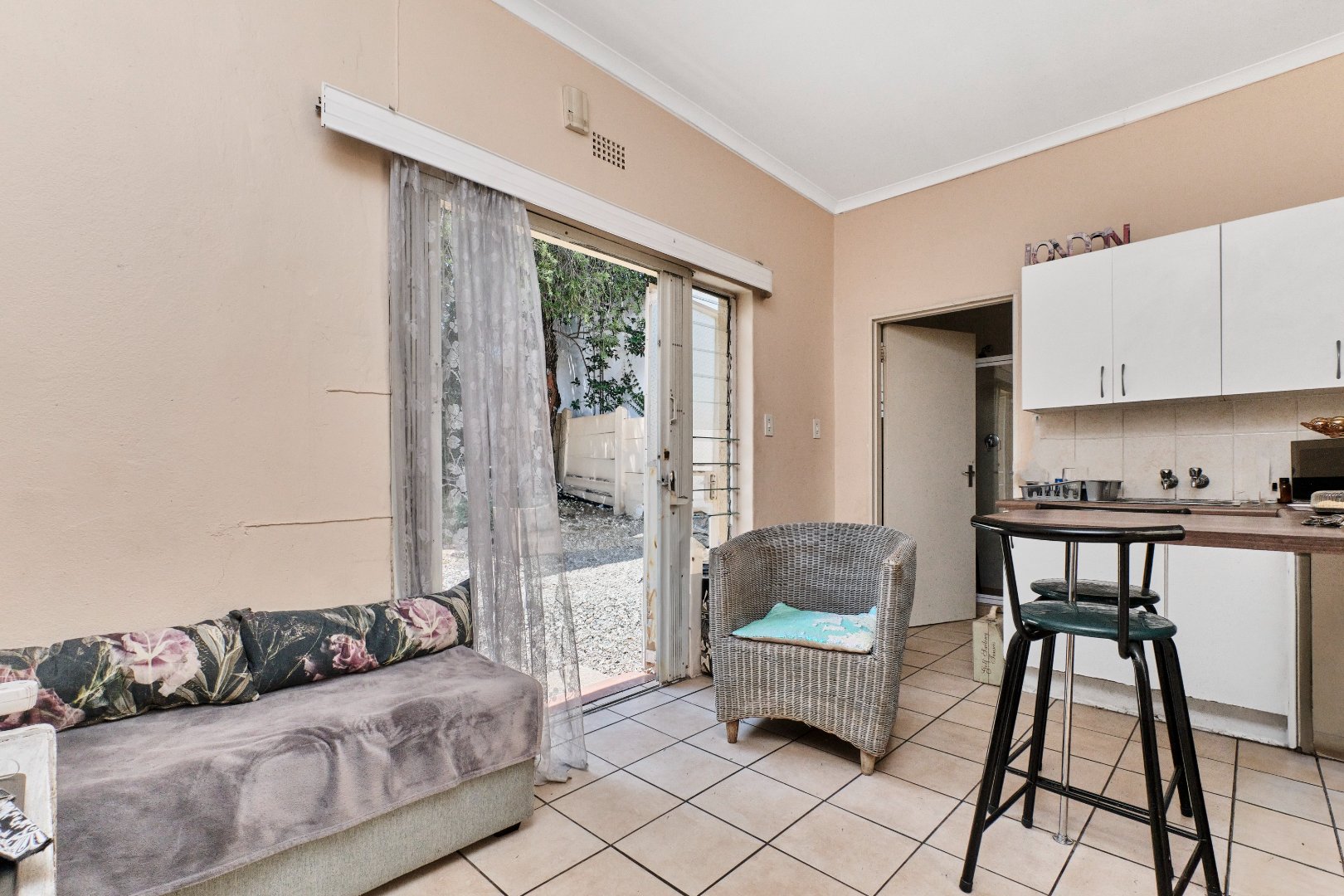 3 Bedroom Property for Sale in Fontainebleau Gauteng