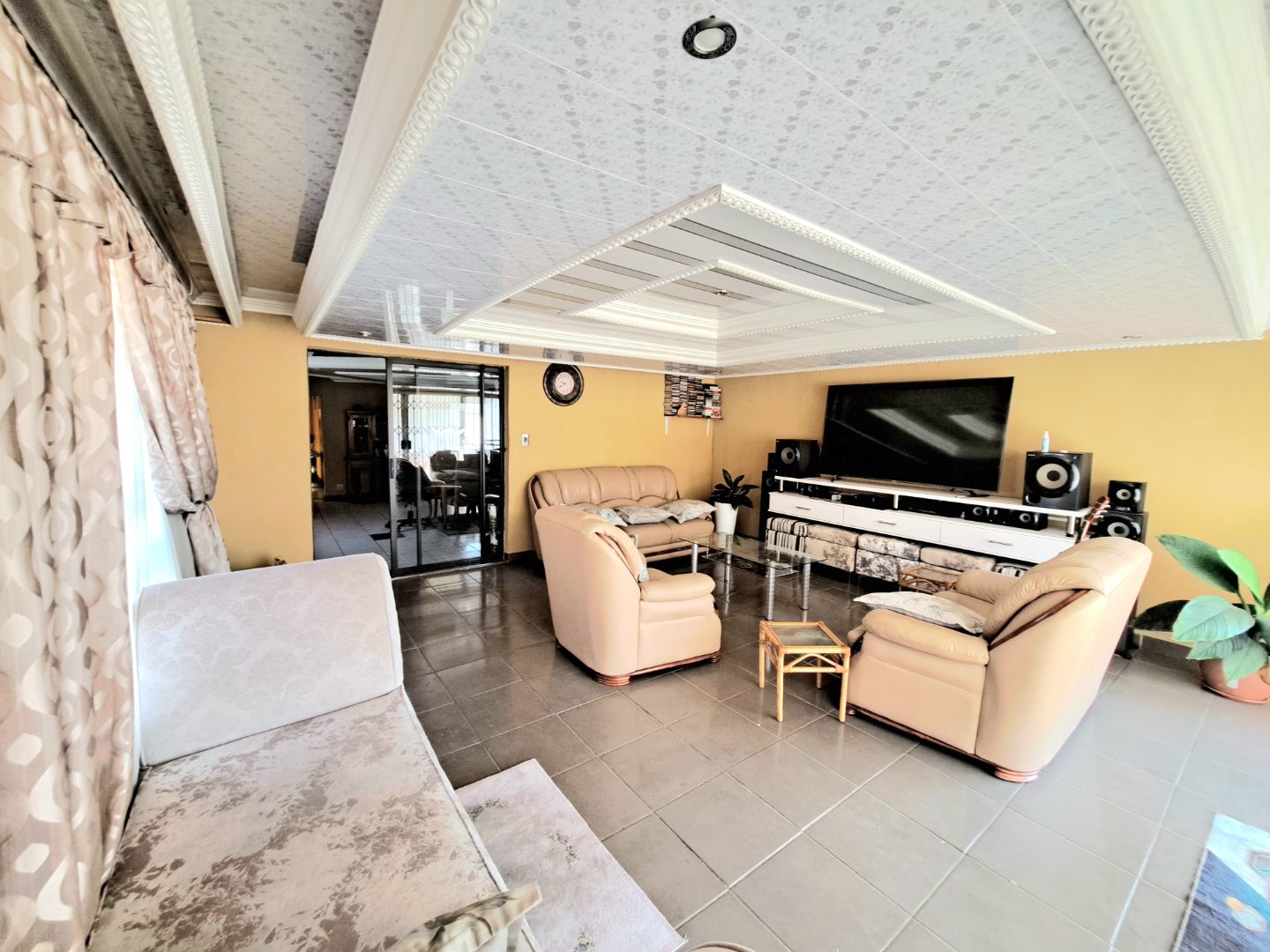 5 Bedroom Property for Sale in The Reeds Gauteng