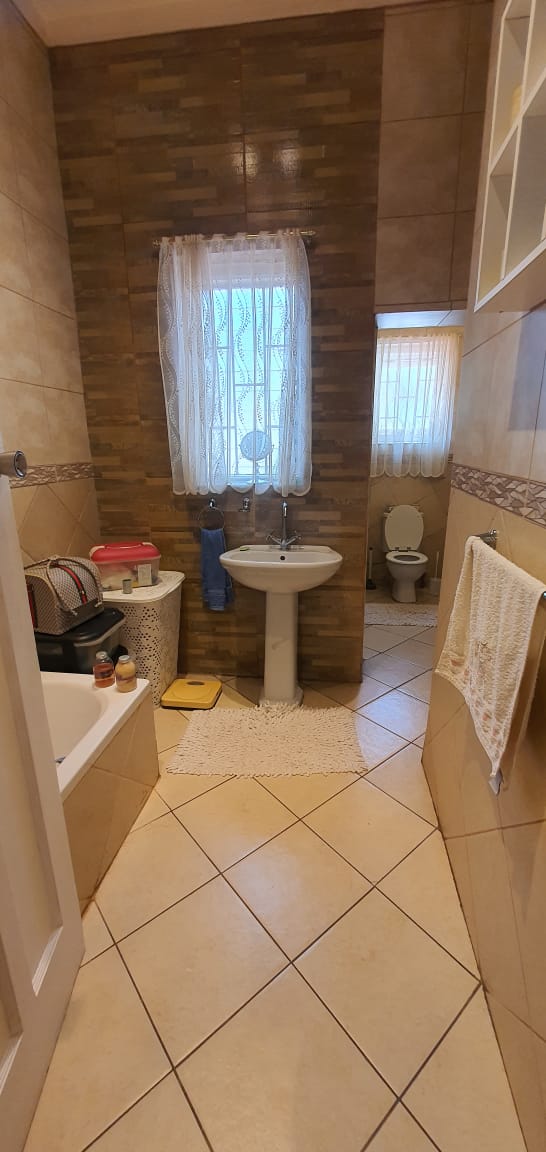 3 Bedroom Property for Sale in Observatory Gauteng
