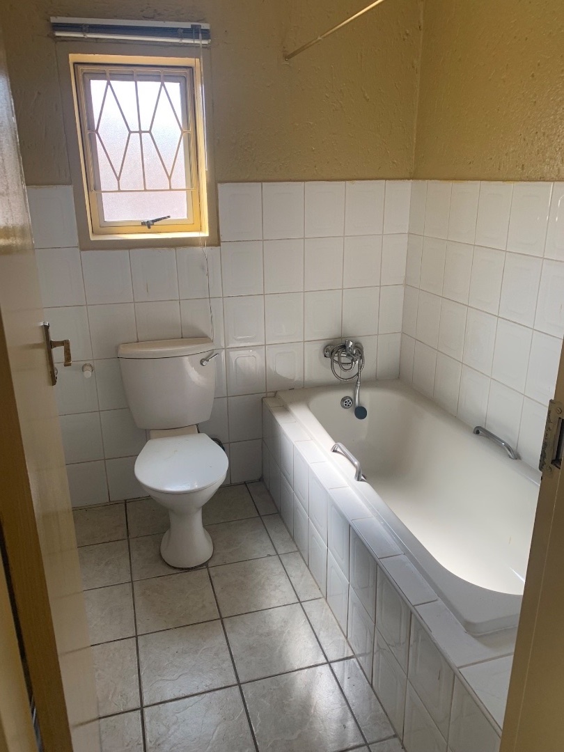 2 Bedroom Property for Sale in Meredale Gauteng