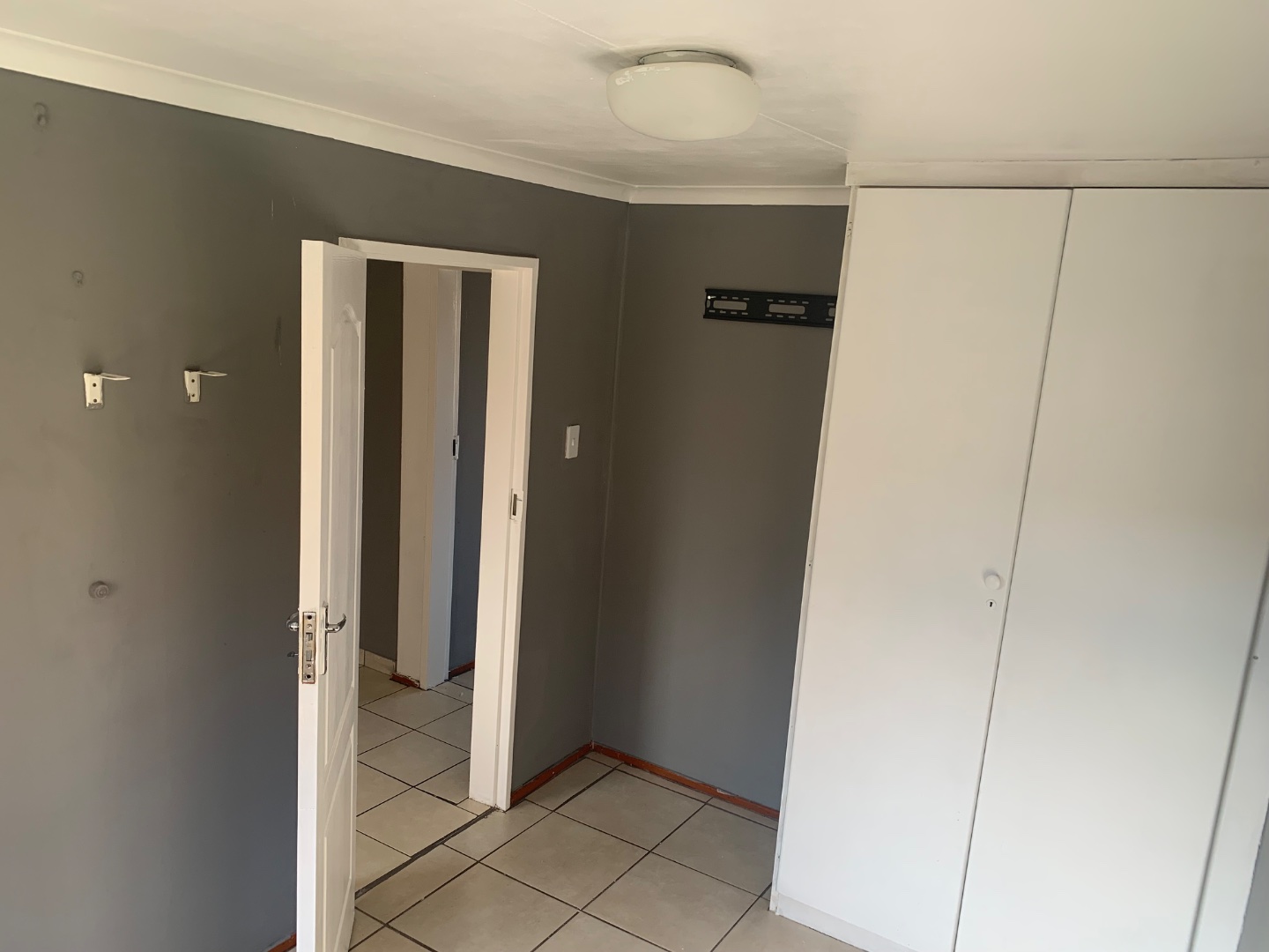 2 Bedroom Property for Sale in Mondeor Gauteng