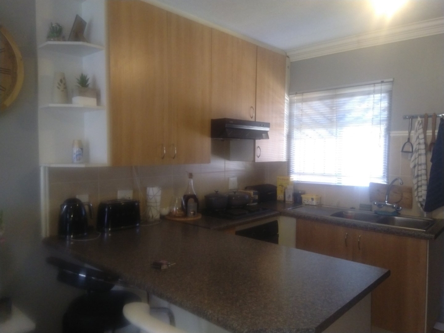 To Let 2 Bedroom Property for Rent in Wonderpark Estate Gauteng