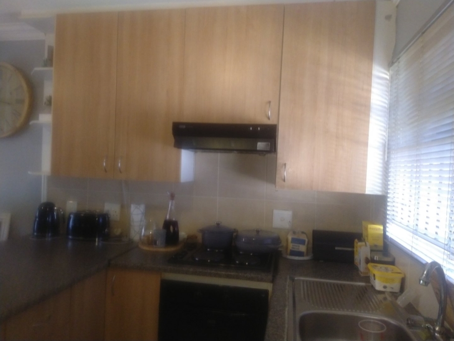 To Let 2 Bedroom Property for Rent in Wonderpark Estate Gauteng