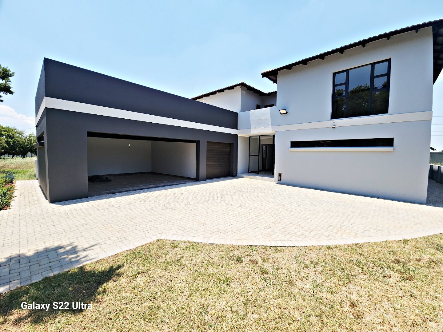 8 Bedroom Property for Sale in La Como Lifestyle Estate Gauteng