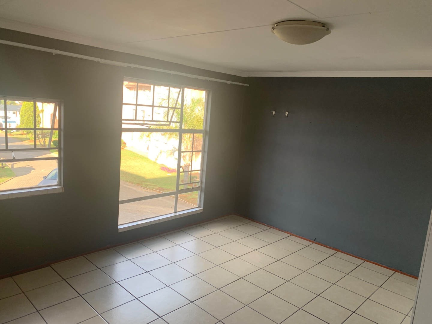 2 Bedroom Property for Sale in Mondeor Gauteng