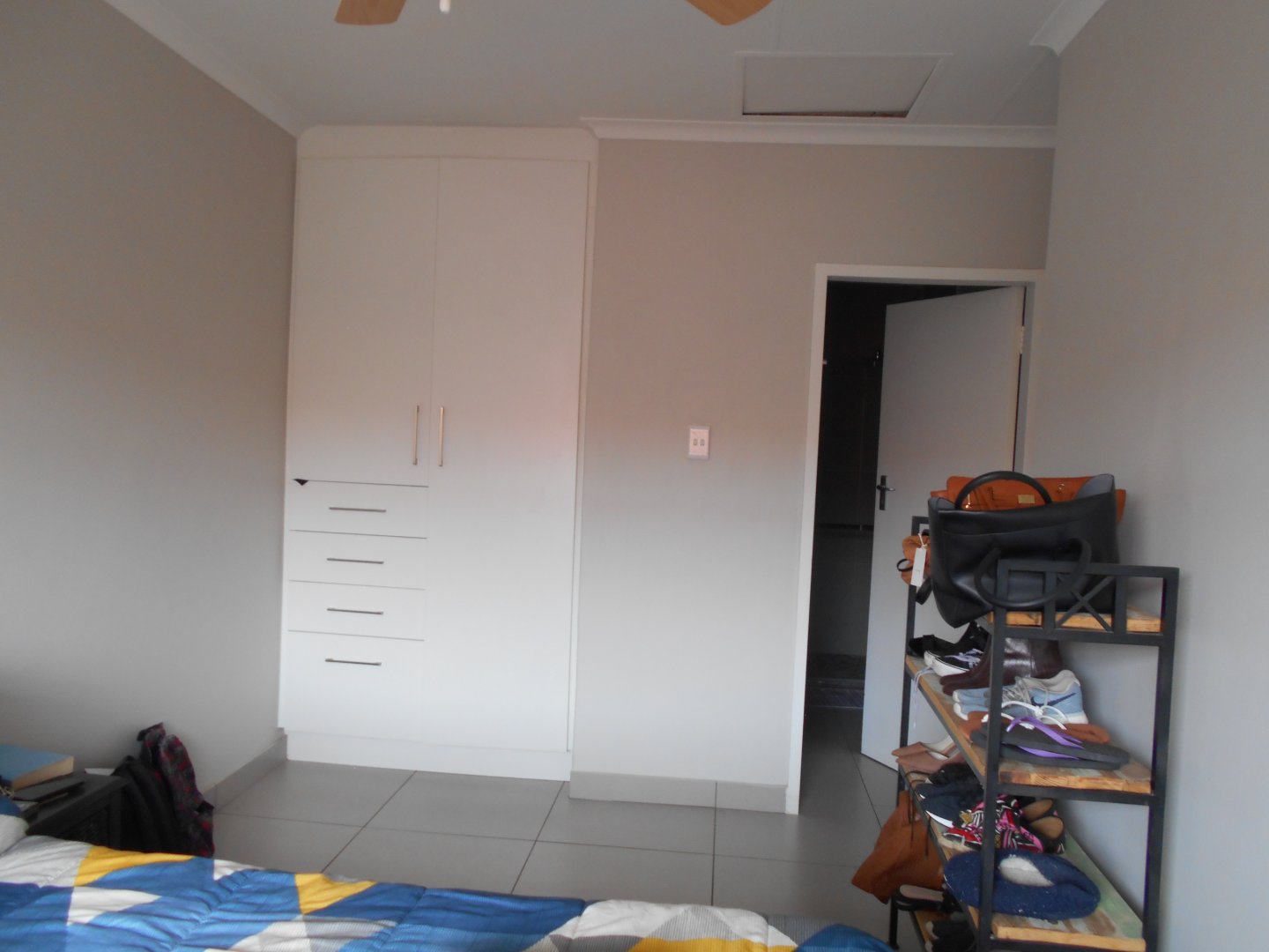 To Let 1 Bedroom Property for Rent in Die Hoewes Gauteng