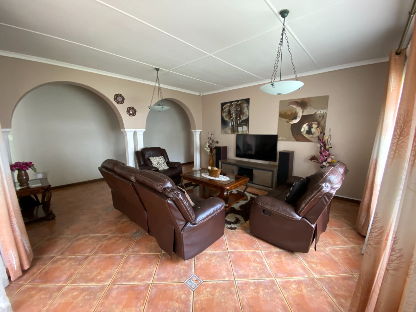 4 Bedroom Property for Sale in Van Riebeeck Park Gauteng