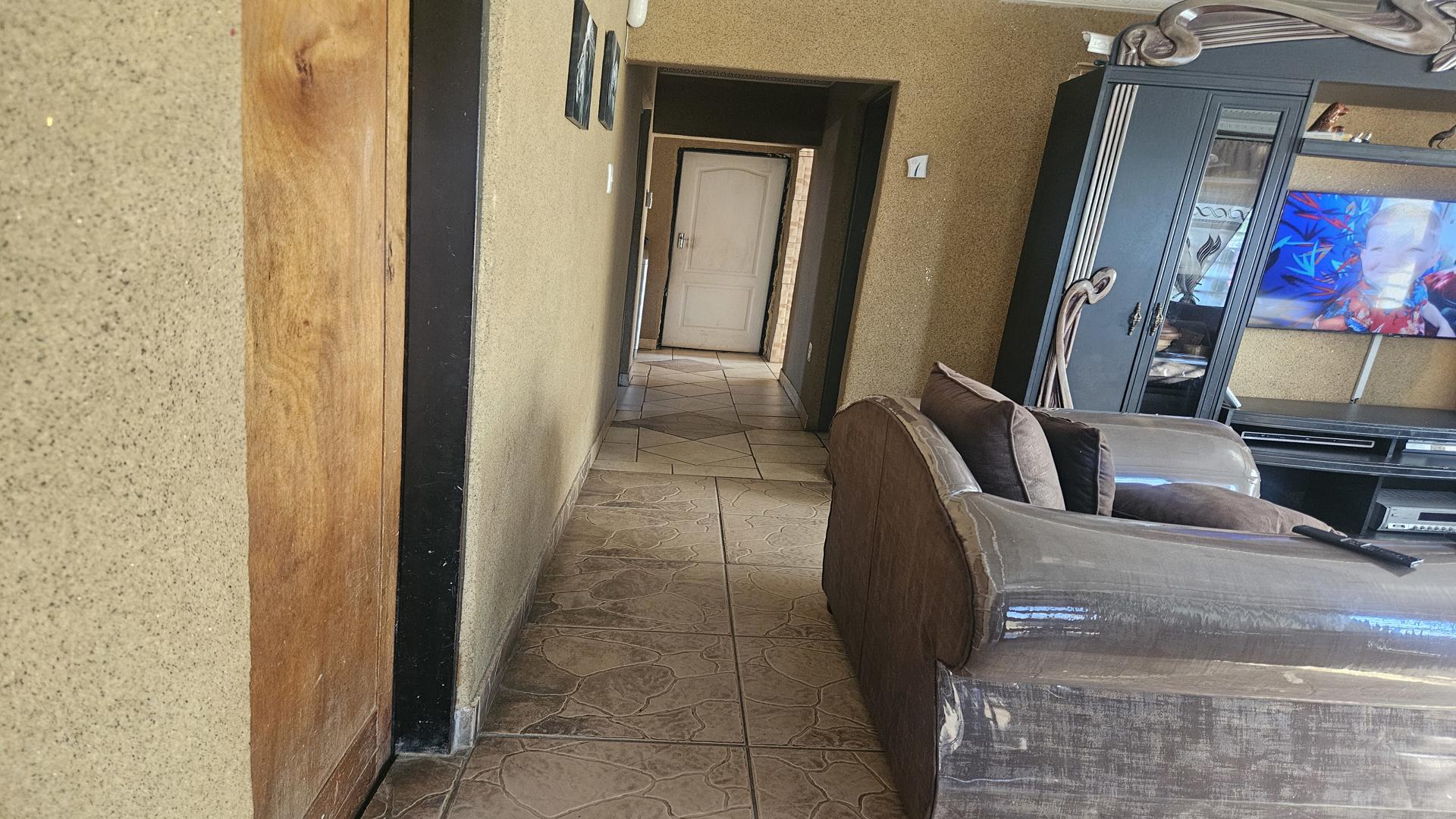 3 Bedroom Property for Sale in Kingsway Gauteng