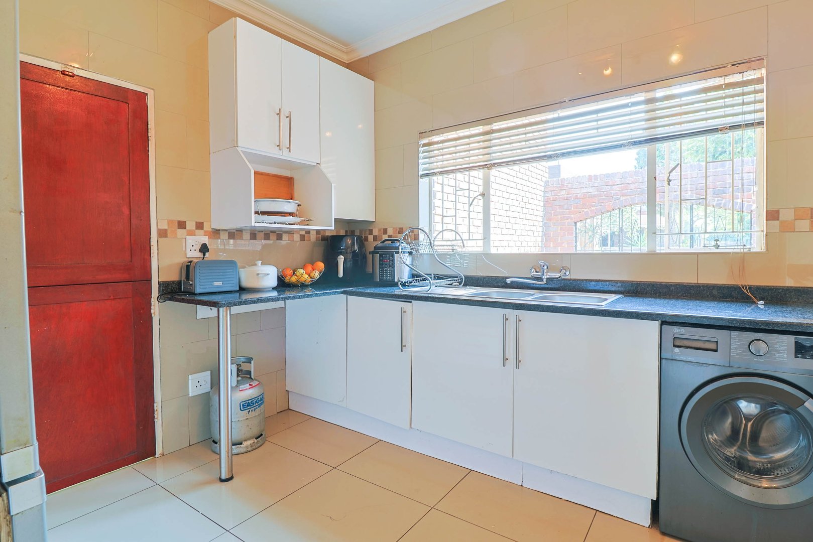 3 Bedroom Property for Sale in Mulbarton Gauteng