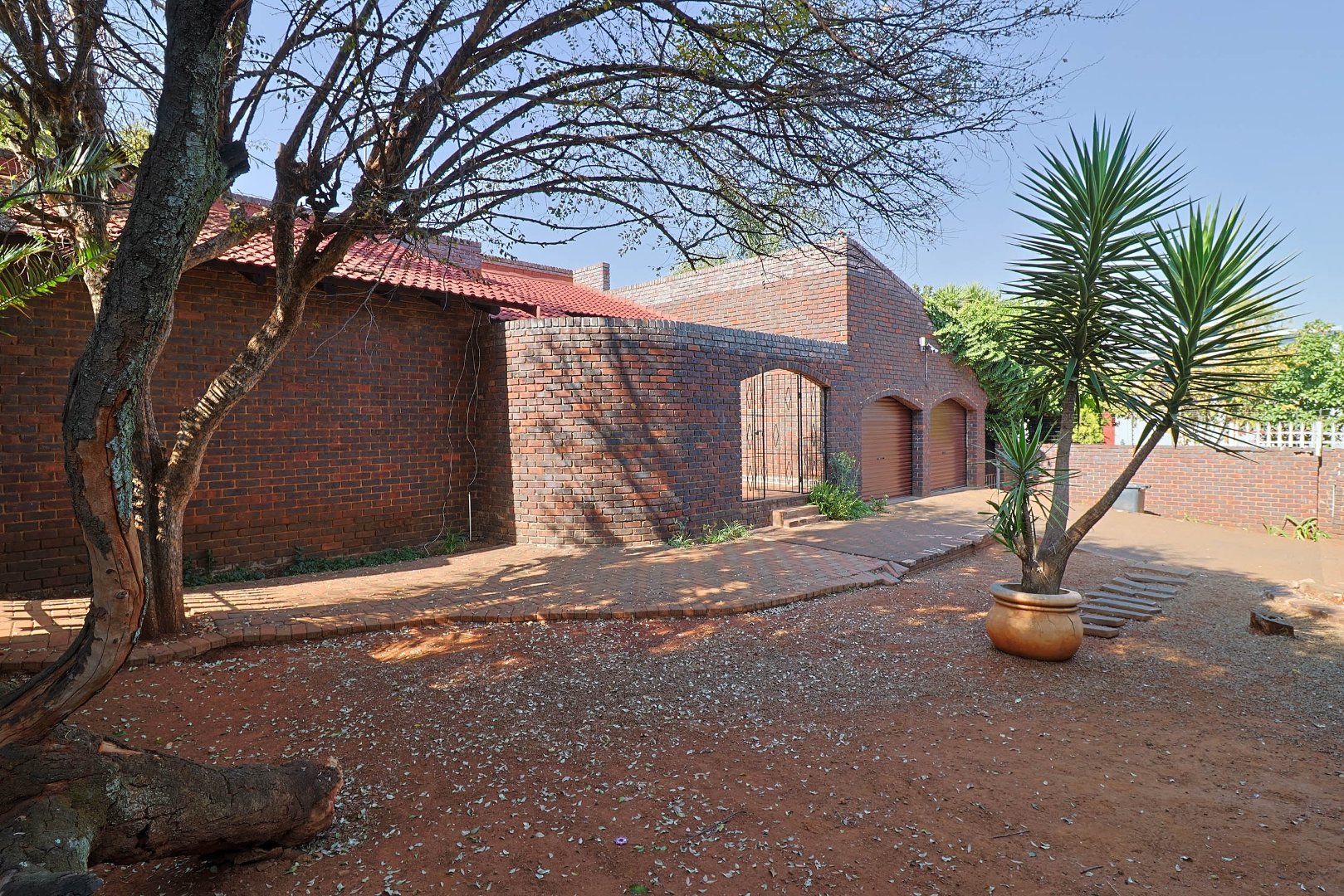 3 Bedroom Property for Sale in Mulbarton Gauteng