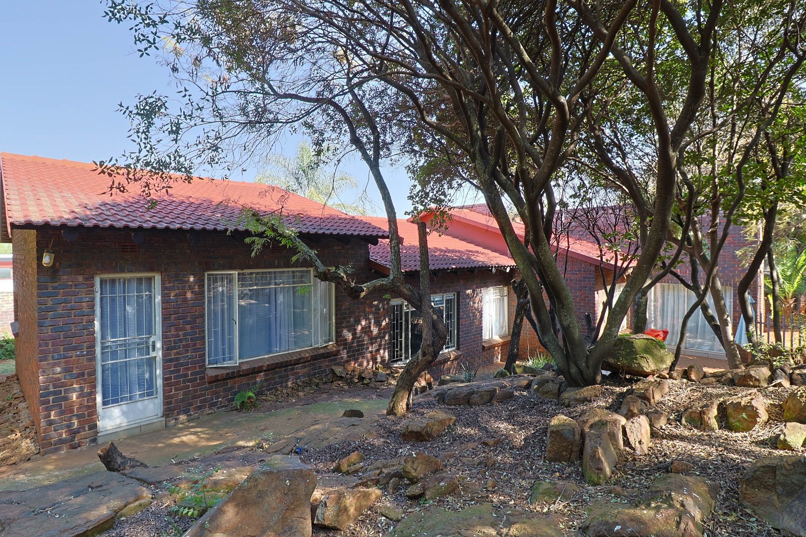 3 Bedroom Property for Sale in Mulbarton Gauteng