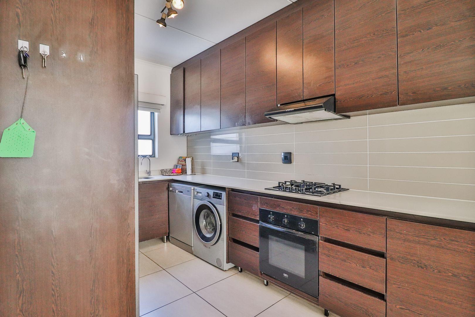 2 Bedroom Property for Sale in Greenstone Hill Gauteng
