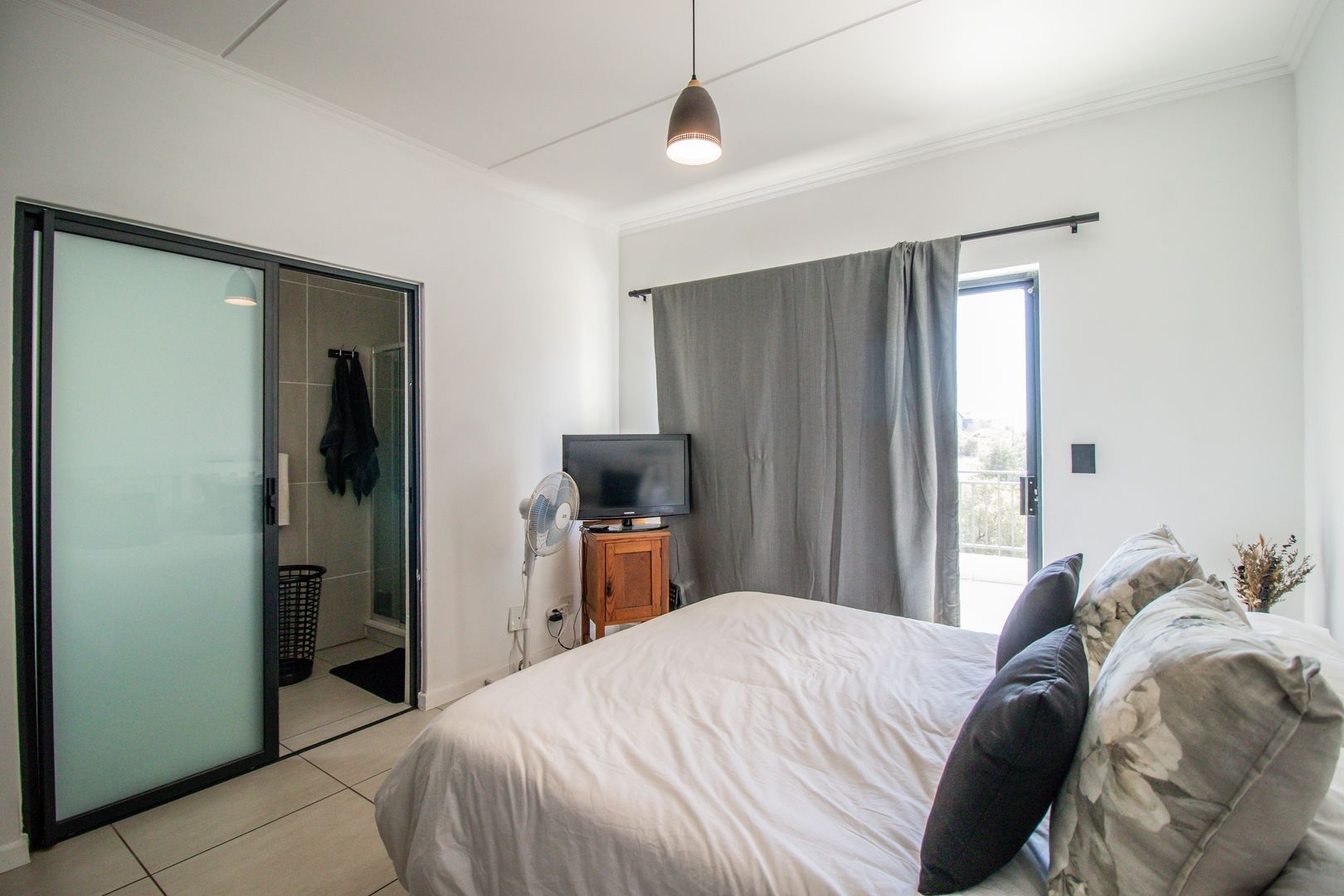 2 Bedroom Property for Sale in Greenstone Hill Gauteng