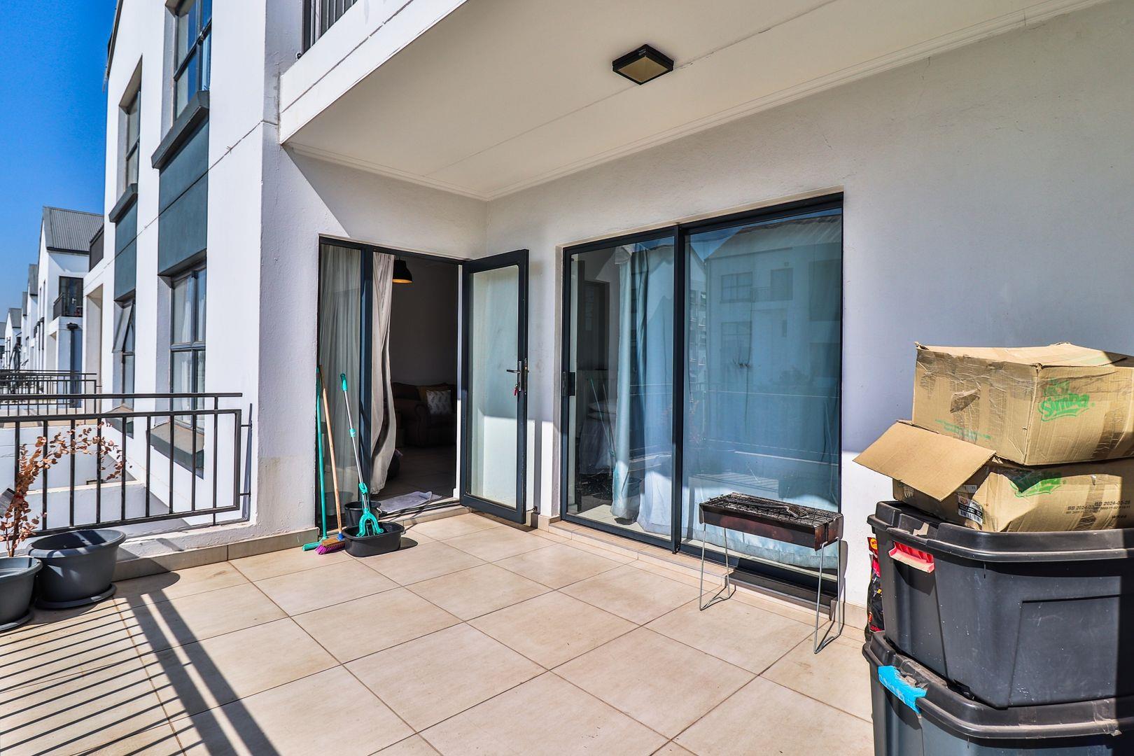 2 Bedroom Property for Sale in Greenstone Hill Gauteng