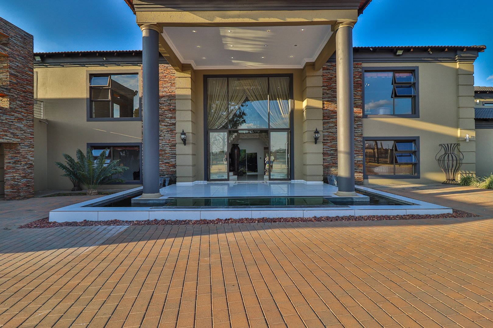 8 Bedroom Property for Sale in Presidents Ranch Gauteng