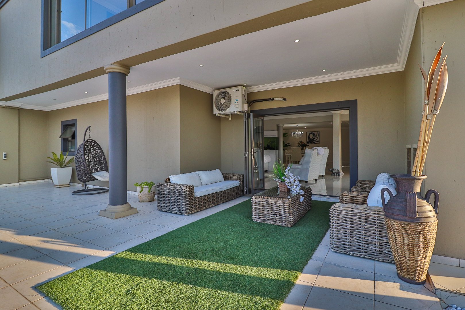 8 Bedroom Property for Sale in Presidents Ranch Gauteng