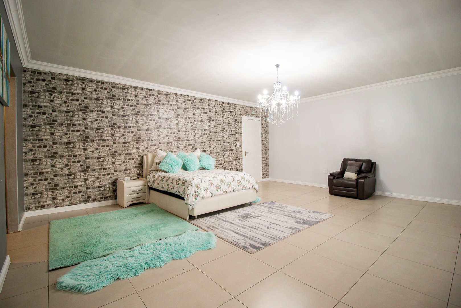 8 Bedroom Property for Sale in Presidents Ranch Gauteng