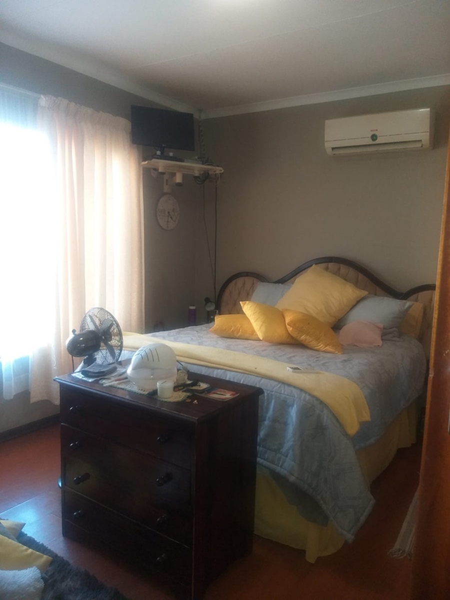 3 Bedroom Property for Sale in Vanderbijlpark SE 2 Gauteng