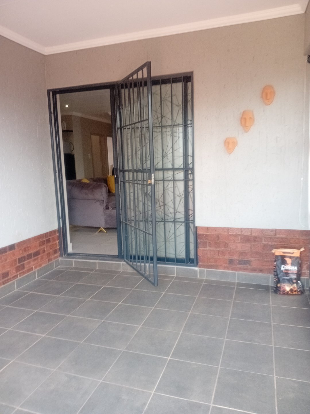 To Let 3 Bedroom Property for Rent in Lion Pride Gauteng