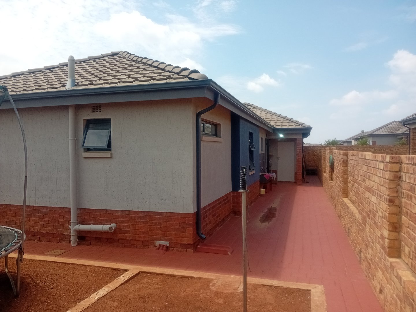 To Let 3 Bedroom Property for Rent in Lion Pride Gauteng