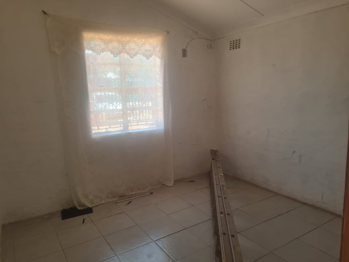 To Let 2 Bedroom Property for Rent in Lenasia Ext 2 Gauteng