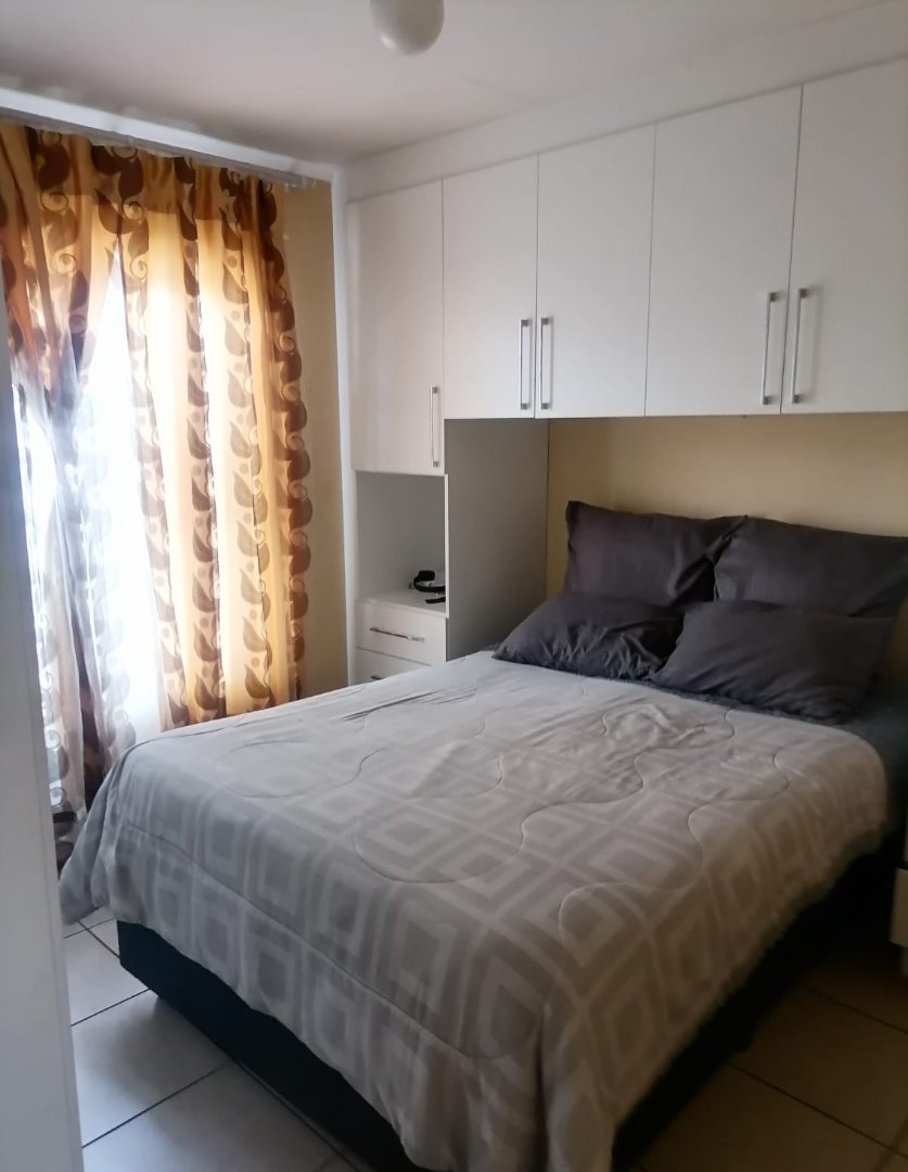 2 Bedroom Property for Sale in Glenway Estate Gauteng