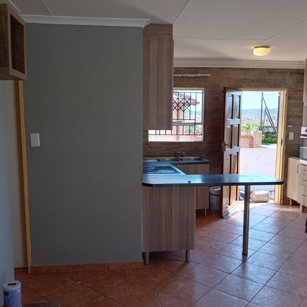 2 Bedroom Property for Sale in Glenway Estate Gauteng