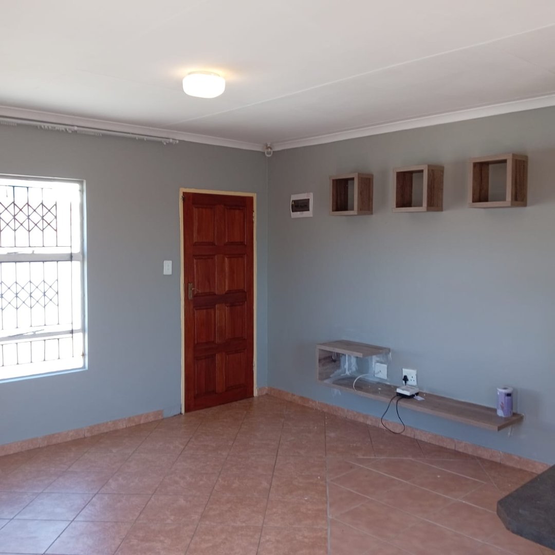 2 Bedroom Property for Sale in Glenway Estate Gauteng