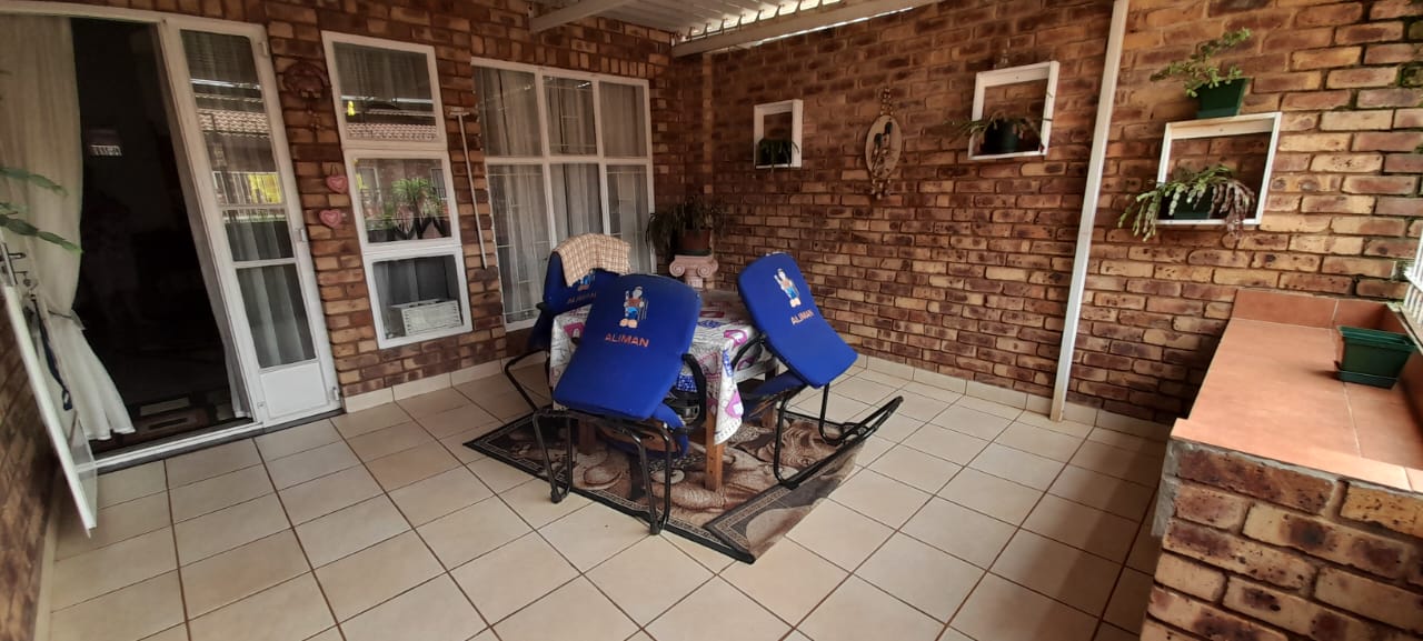 2 Bedroom Property for Sale in Clarina Gauteng