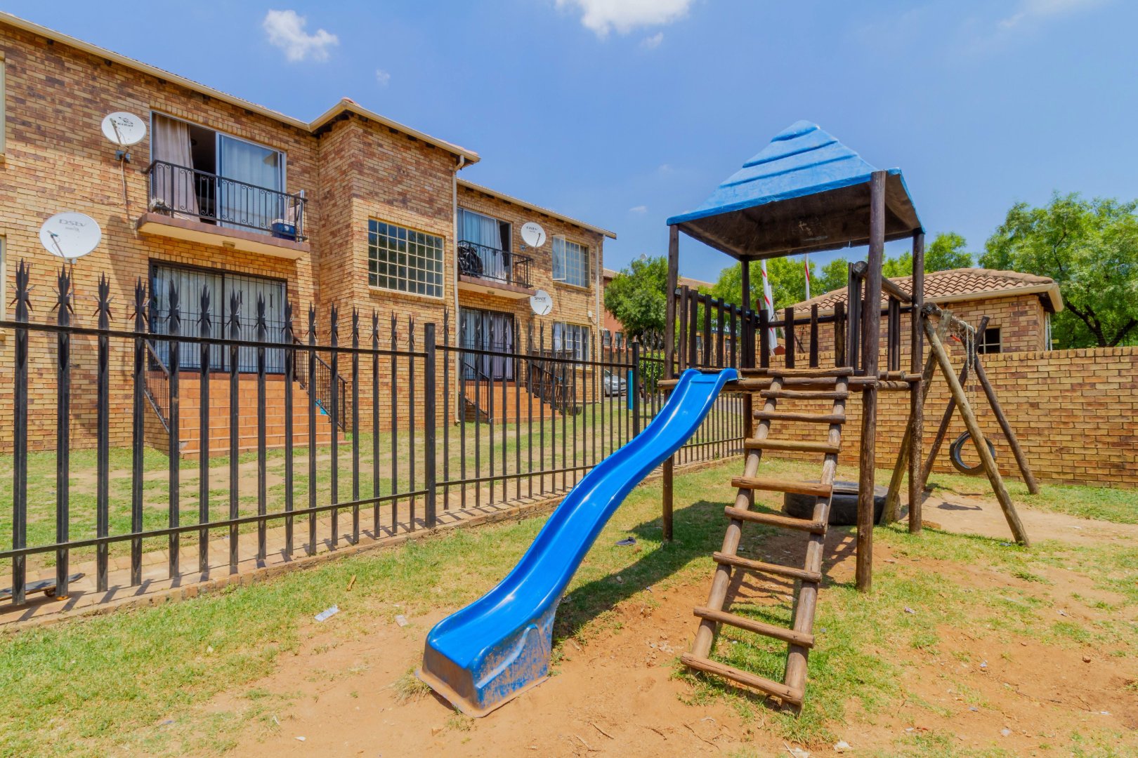 2 Bedroom Property for Sale in Northgate Gauteng