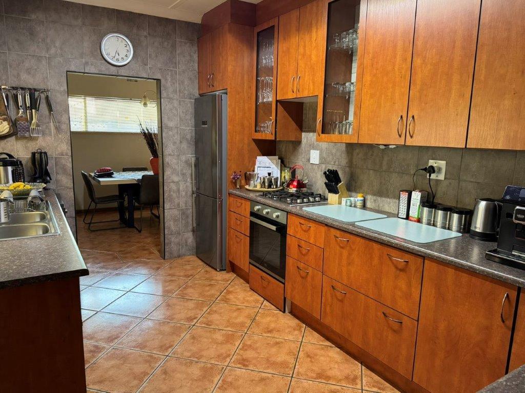 3 Bedroom Property for Sale in Birchleigh Gauteng