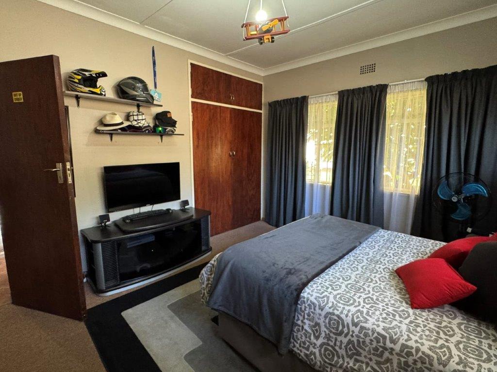 3 Bedroom Property for Sale in Birchleigh Gauteng