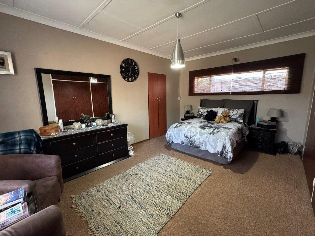 3 Bedroom Property for Sale in Birchleigh Gauteng