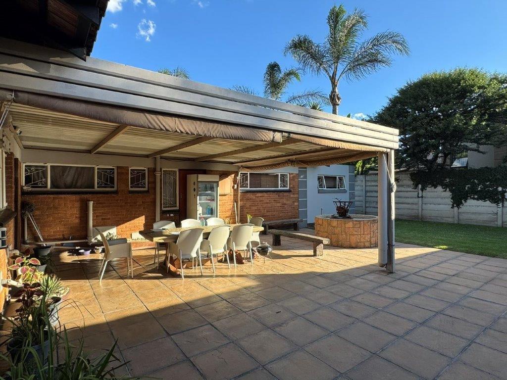 3 Bedroom Property for Sale in Birchleigh Gauteng