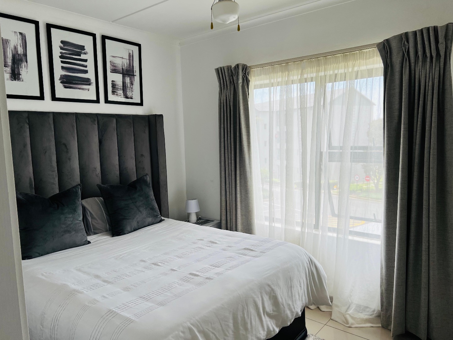 2 Bedroom Property for Sale in Erand Gardens Gauteng