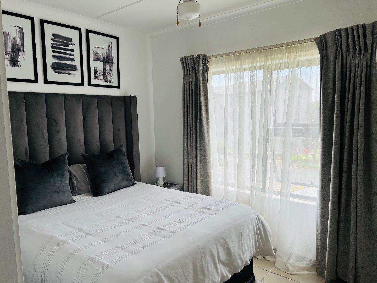 2 Bedroom Property for Sale in Erand Gardens Gauteng