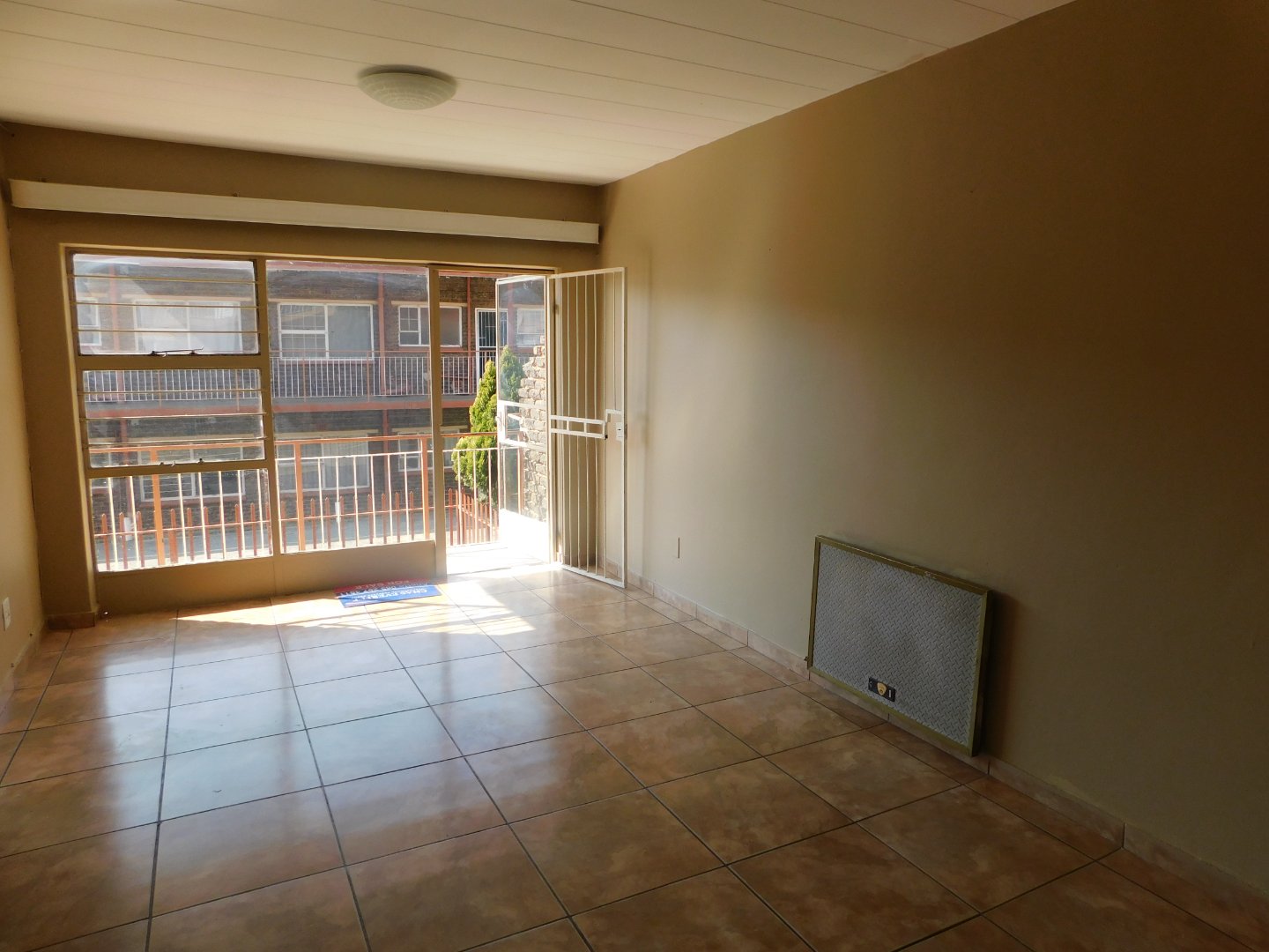 To Let 2 Bedroom Property for Rent in Wentworth Park Gauteng