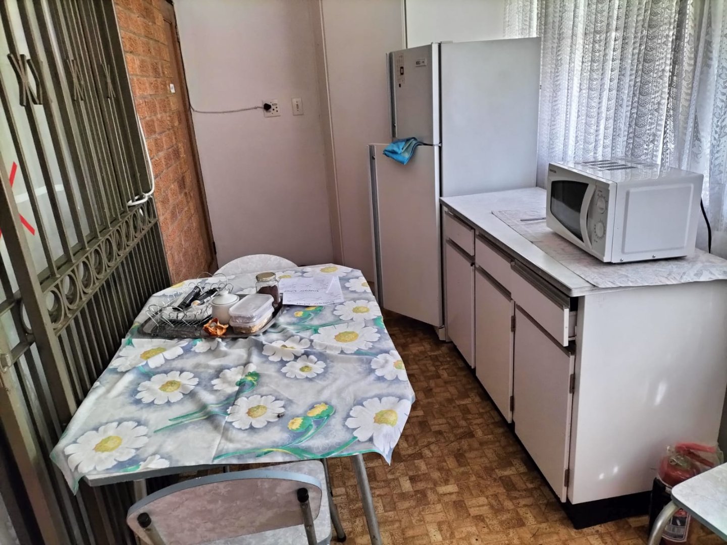 To Let 1 Bedroom Property for Rent in Queenswood Gauteng