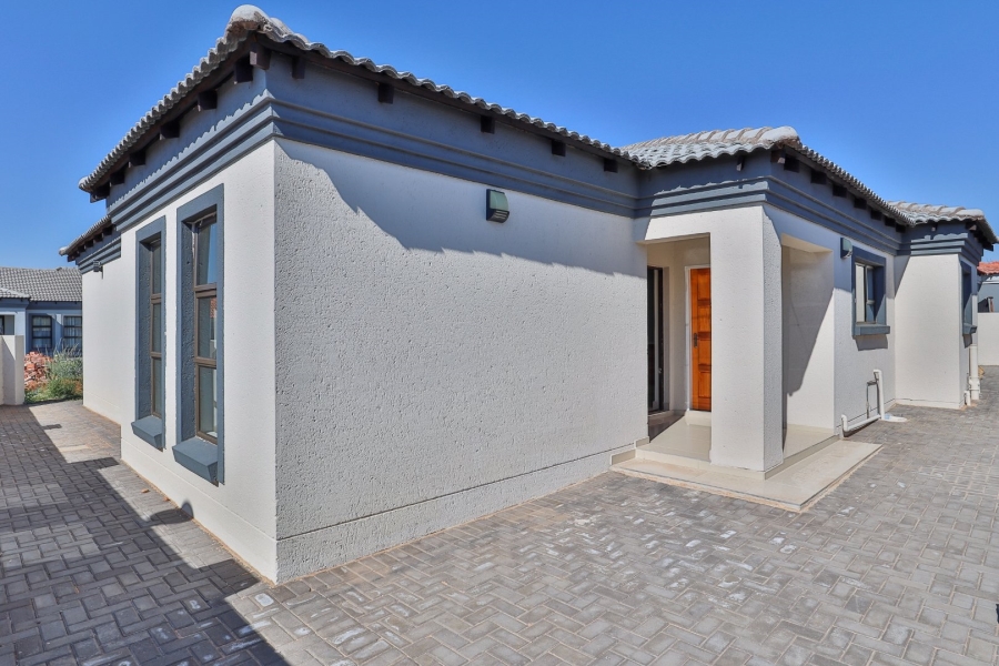 3 Bedroom Property for Sale in The Orchards Gauteng