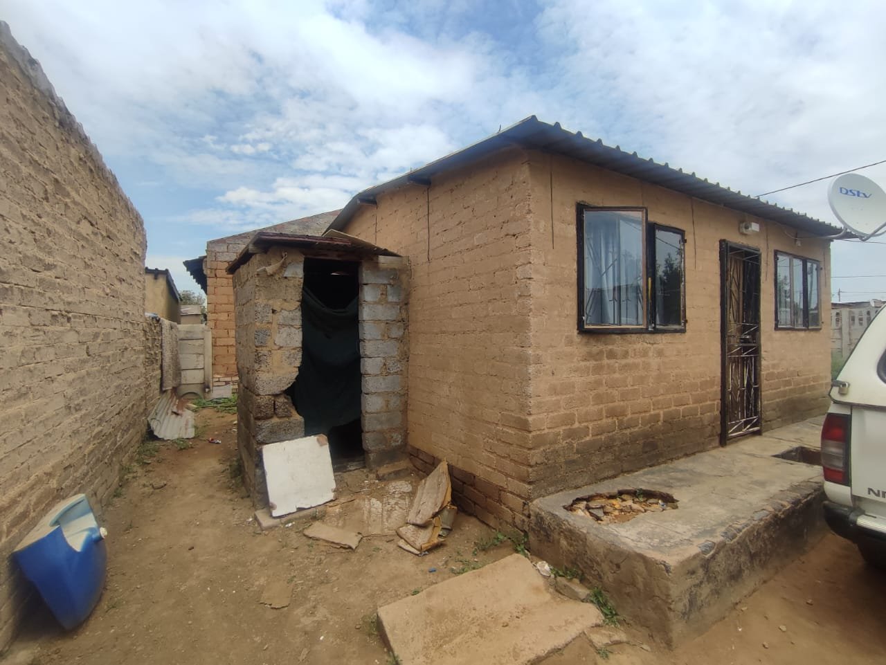 1 Bedroom Property for Sale in Daveyton Gauteng