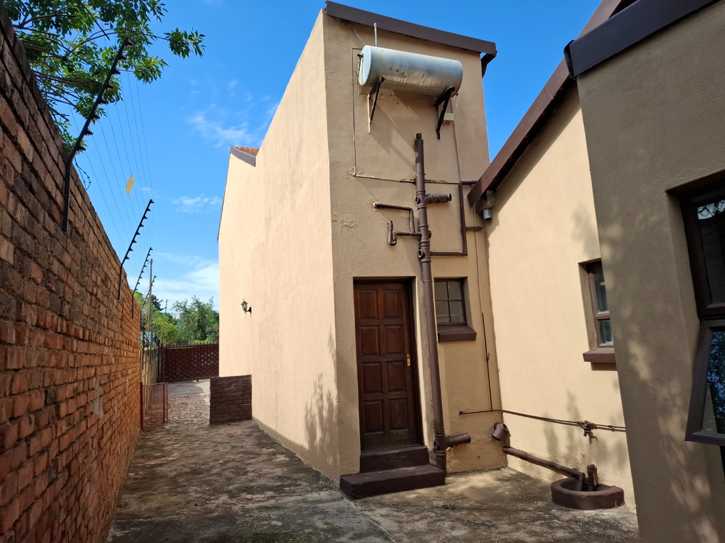 6 Bedroom Property for Sale in Capital Park Gauteng